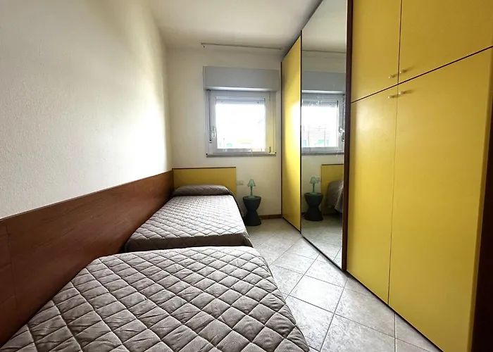 Appartement With Pool Near The *